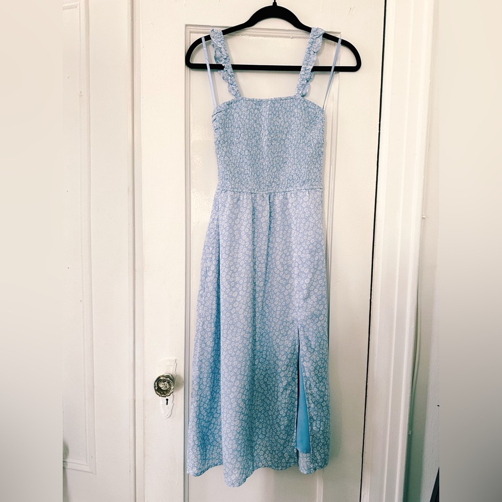 Abercrombie Blue Floral Smocked Midi Dress — NWT